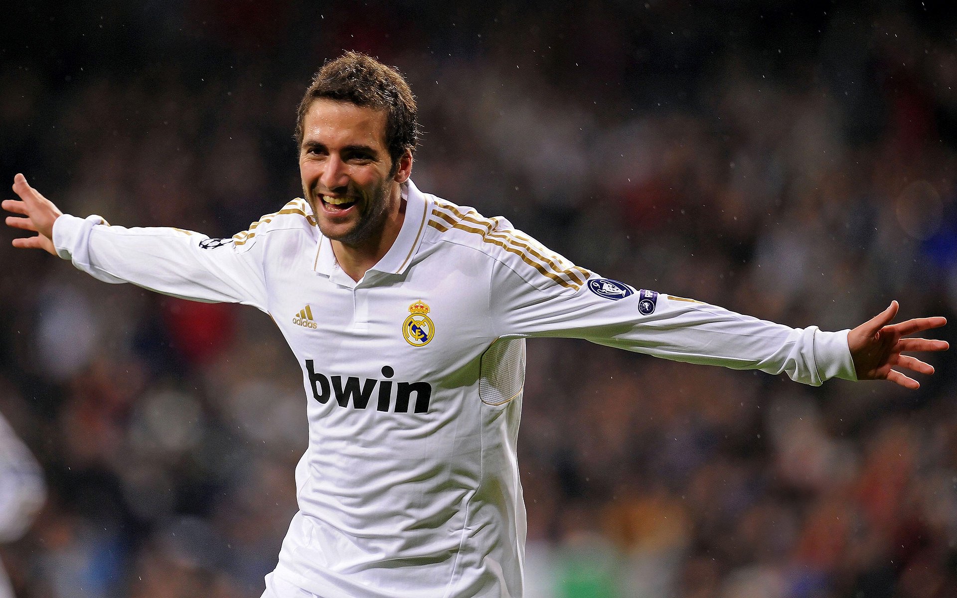 皇马那脚传球太丝滑，老将依然能主宰节奏，nakai皇马